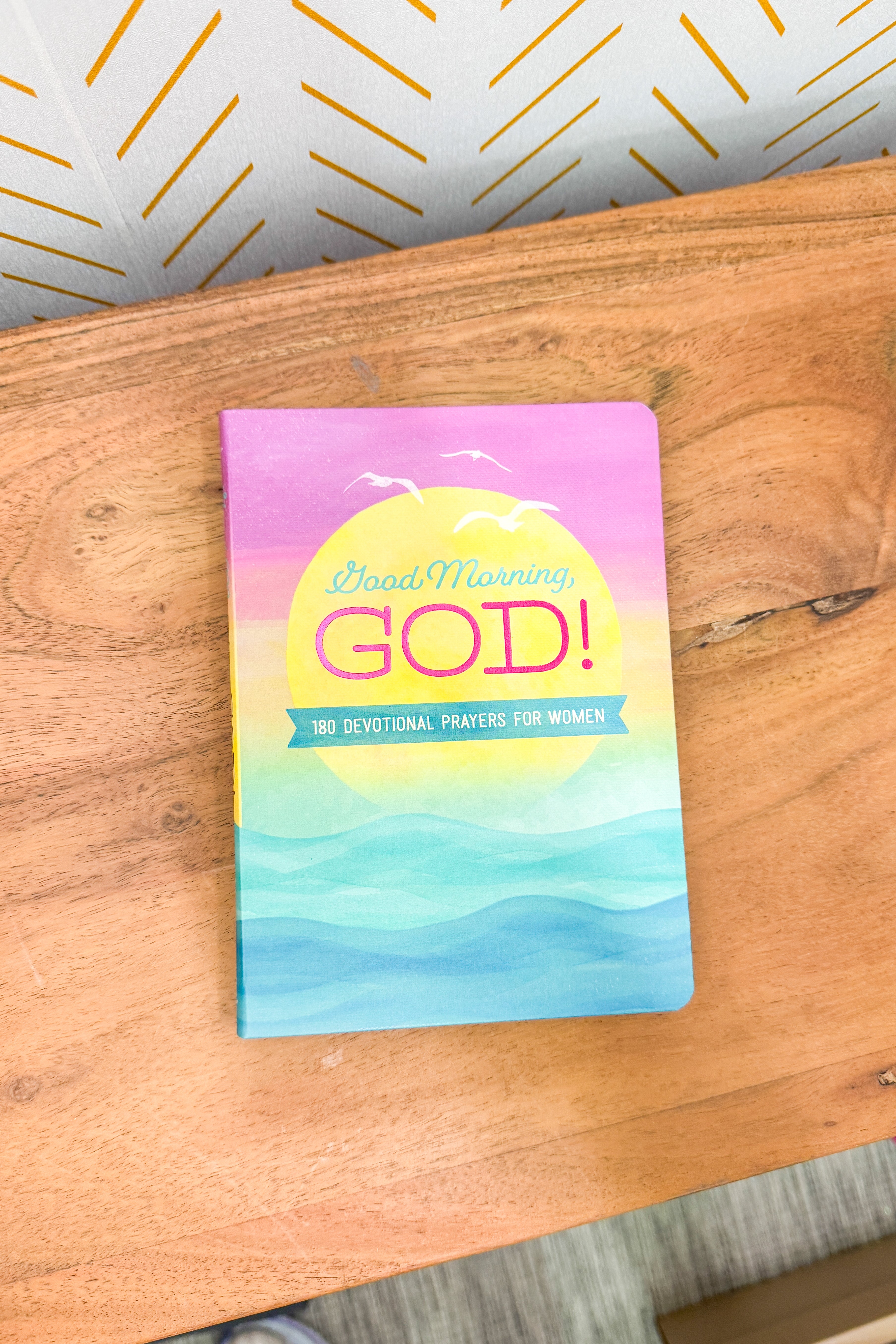 Good Morning, God: 180 Devotional Prayers for Women