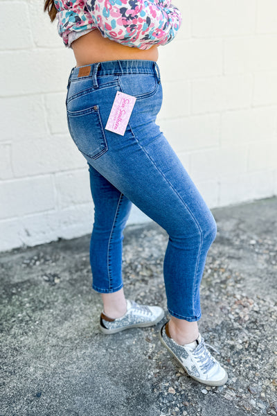 Judy Blue Emily High Rise Cool Denim Pull On Capri Jeans