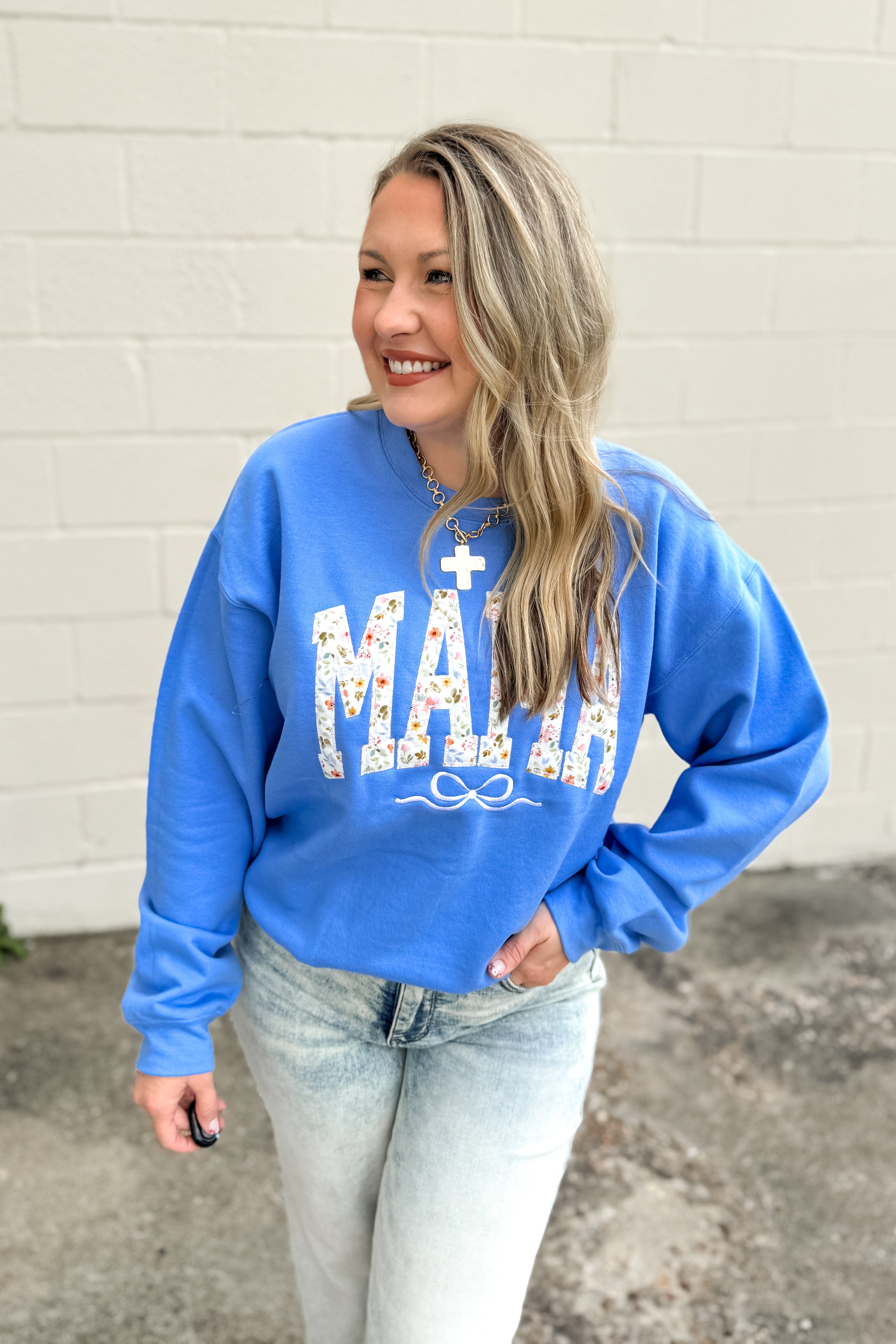 Floral Mama Bow Applique Graphic Sweatshirt