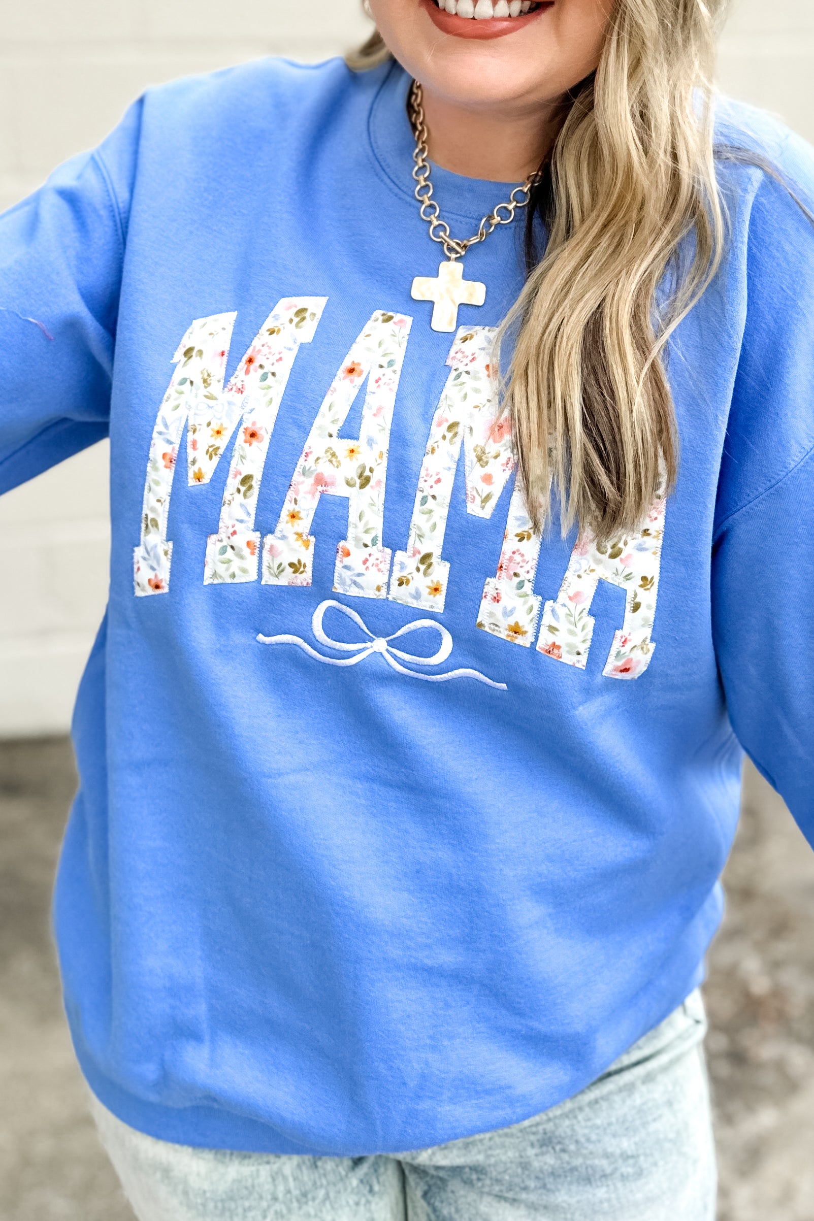 Floral Mama Bow Applique Graphic Sweatshirt