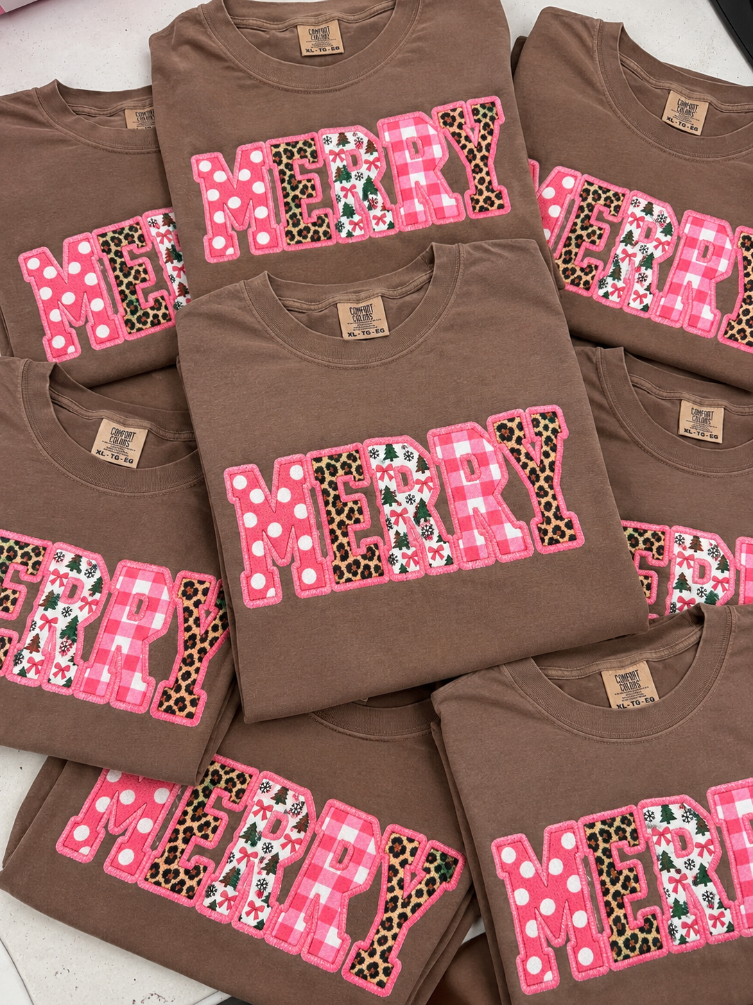 Leopard+Pink Merry Graphic Tee, Espresso