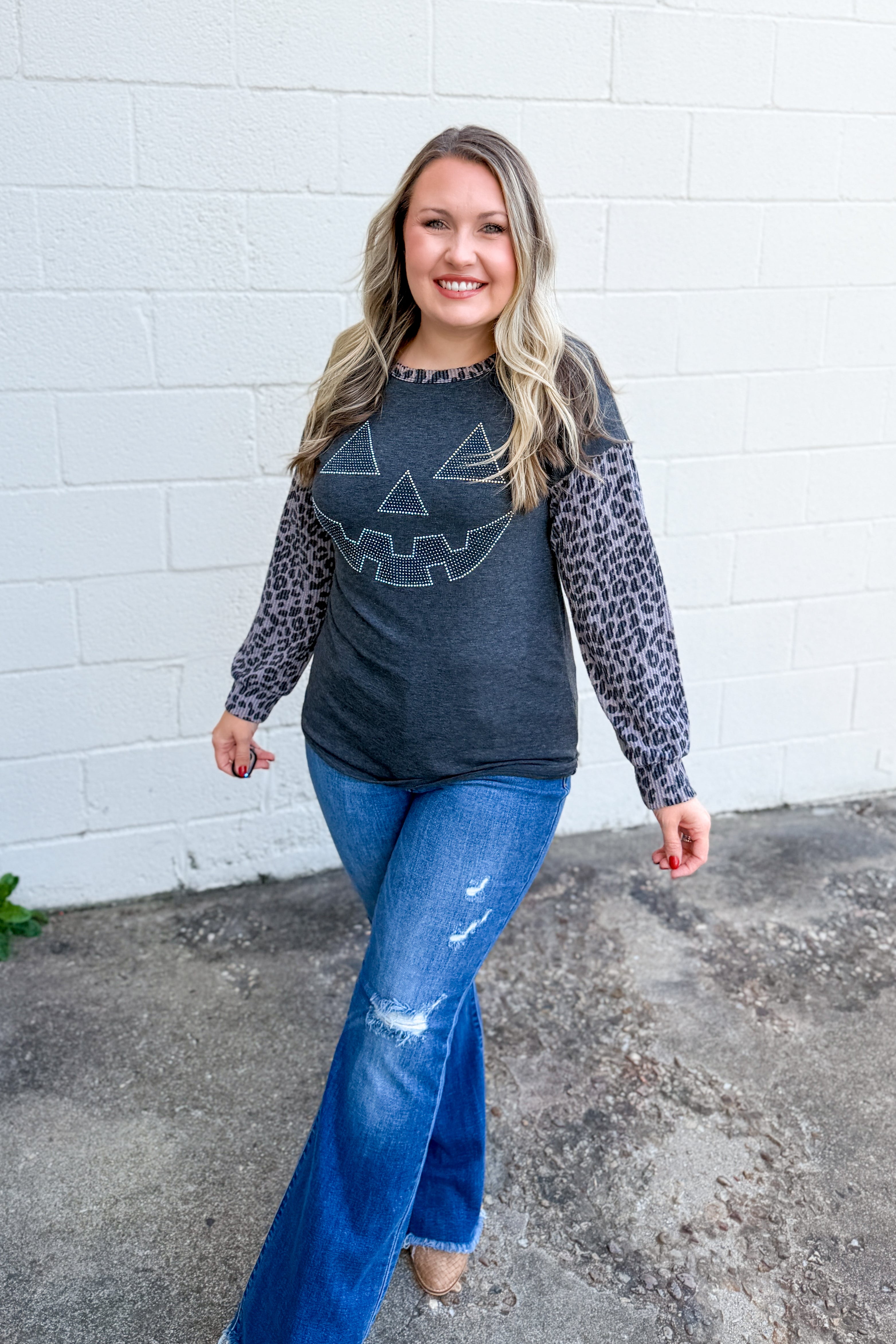 SALE | Glam-o-Lantern Pullover Top