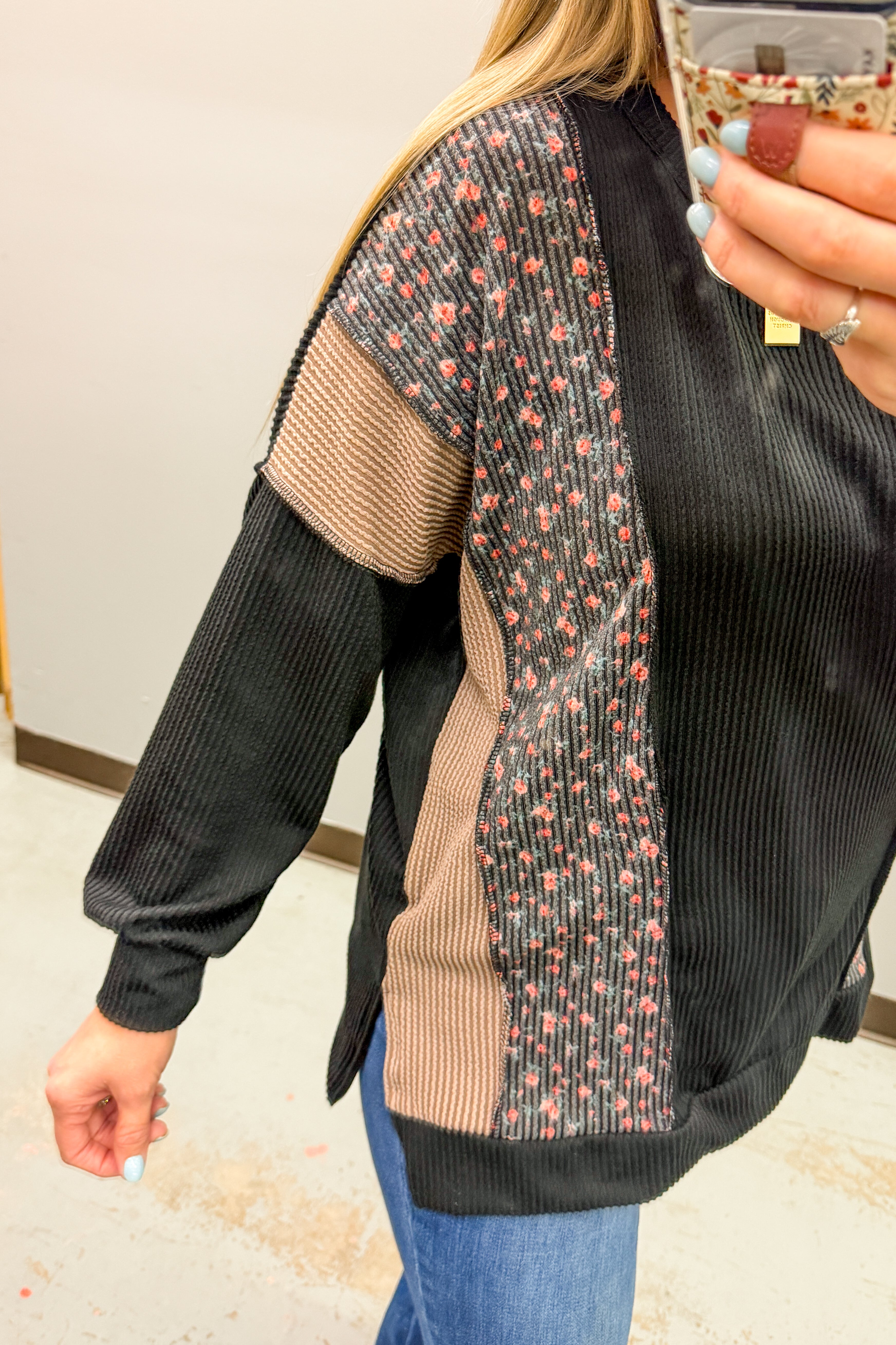 The Everyday Wildflower Pullover Top, Black