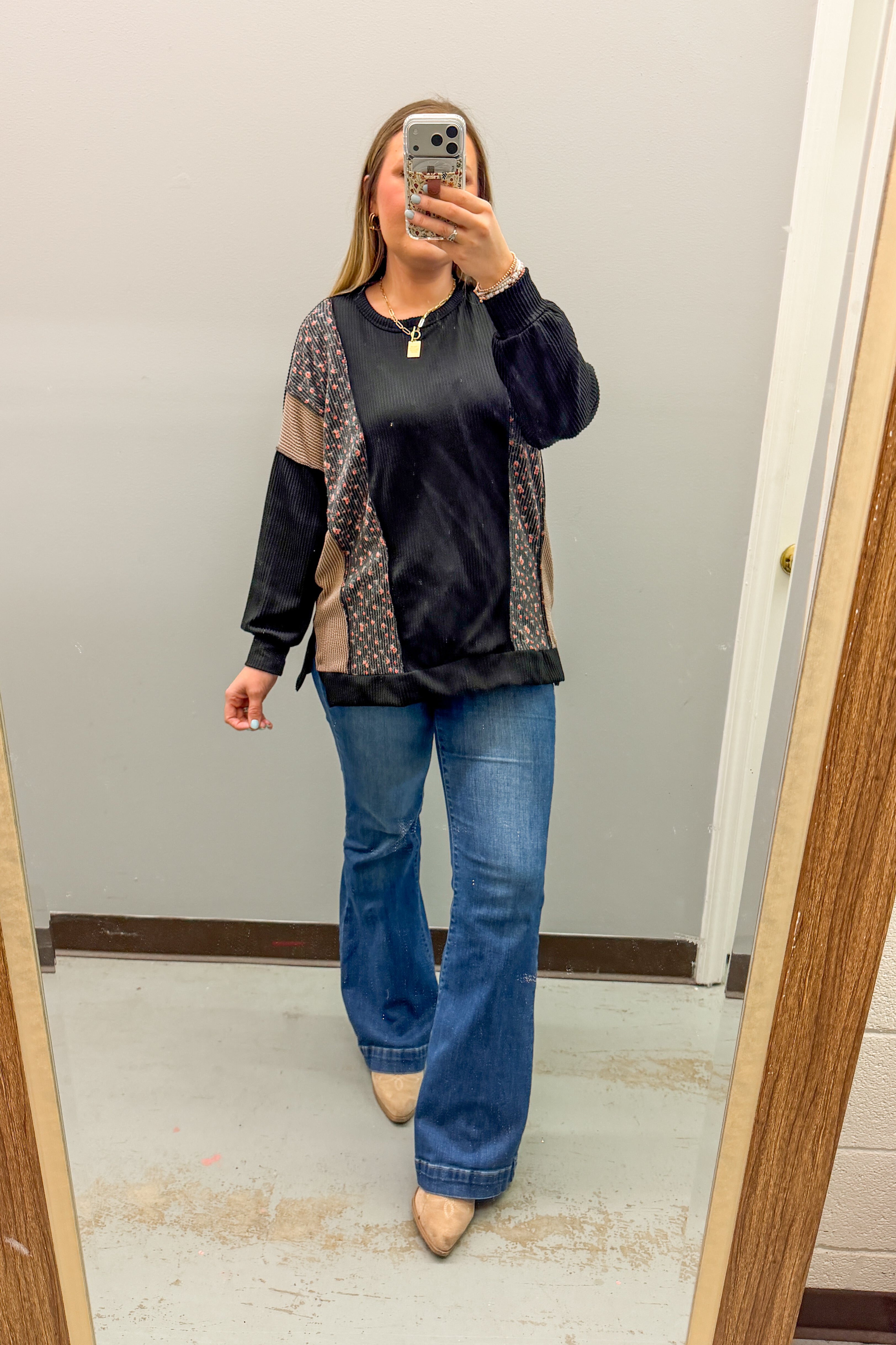 The Everyday Wildflower Pullover Top, Black