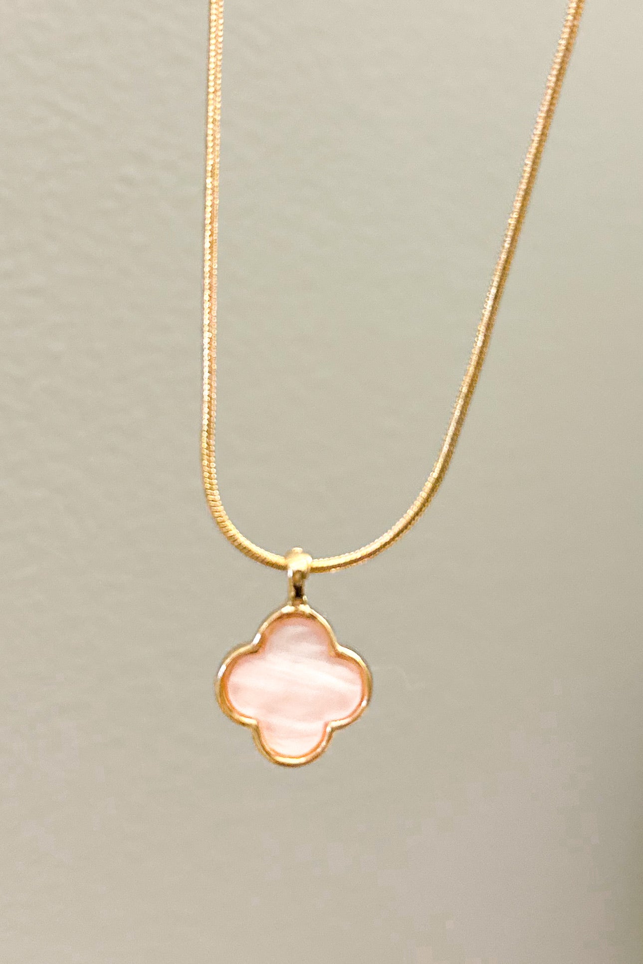 Necklace with Pearlescent Clover Pendant, Light Pink