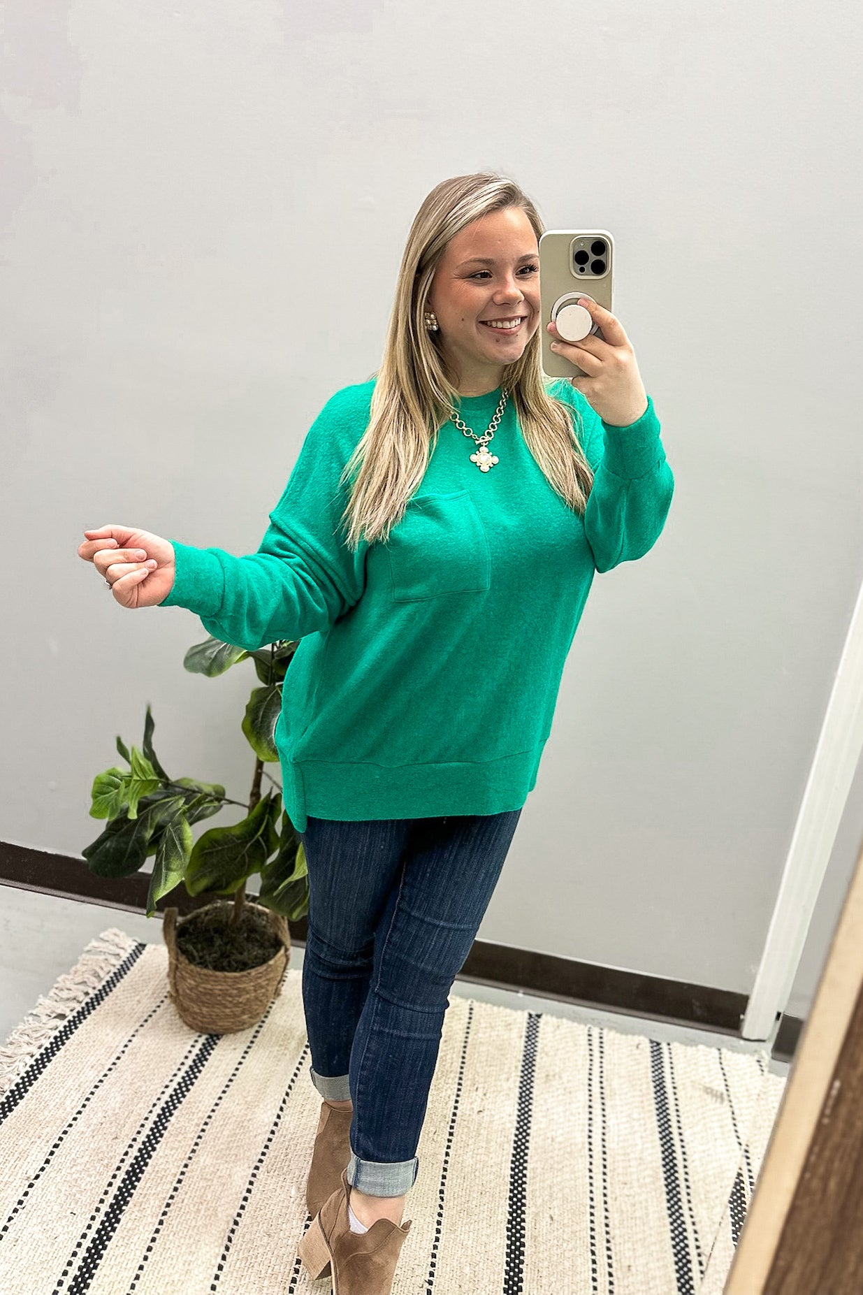 The Cassie Sweater Pullover, Kelly Green