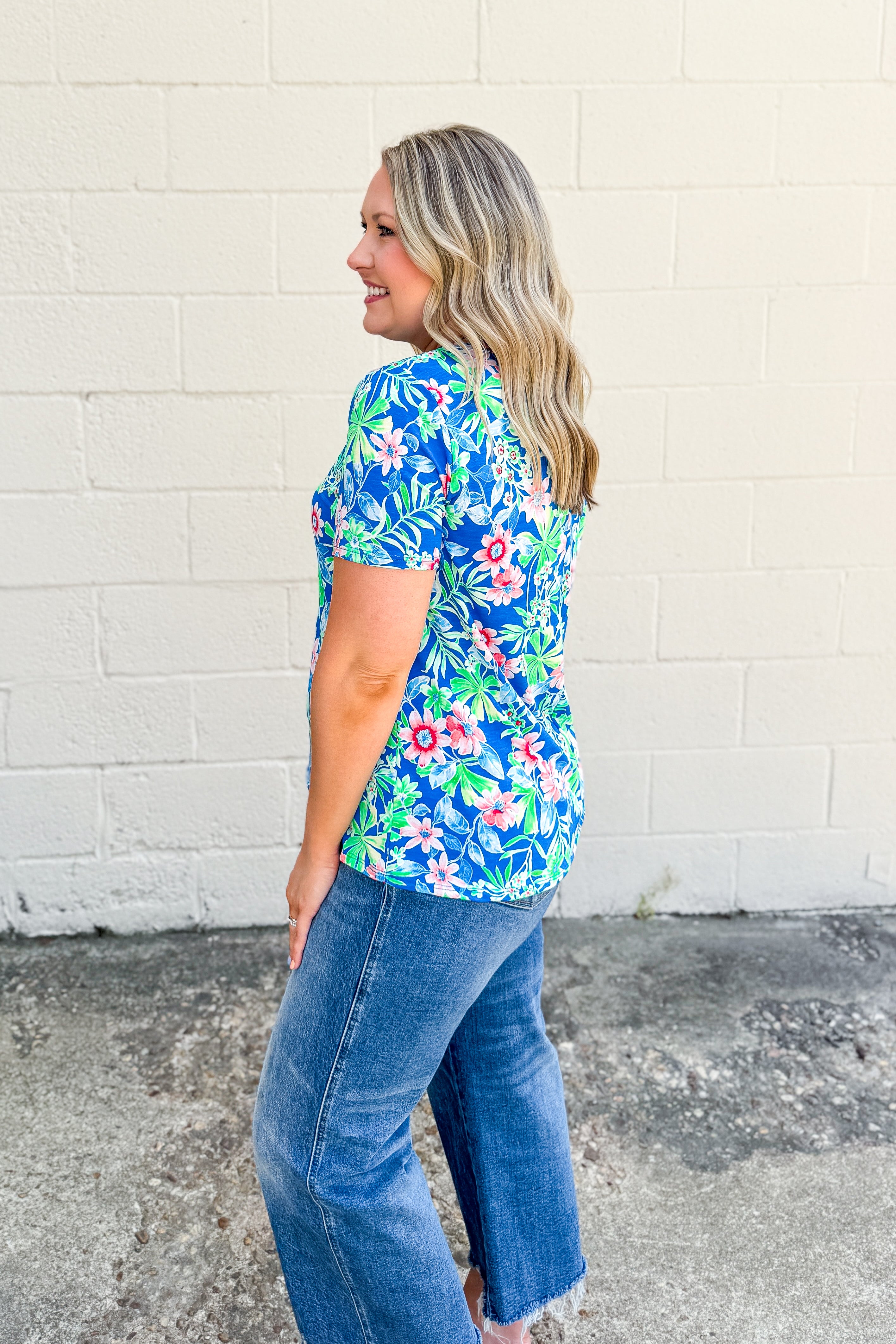 Bright Botanicals Top