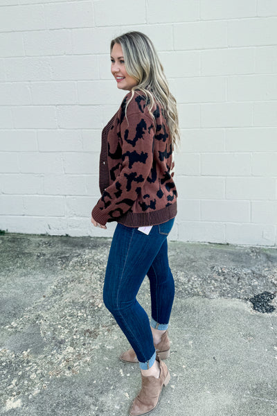 Come Closer Colorblock Leopard Button Sweater Top