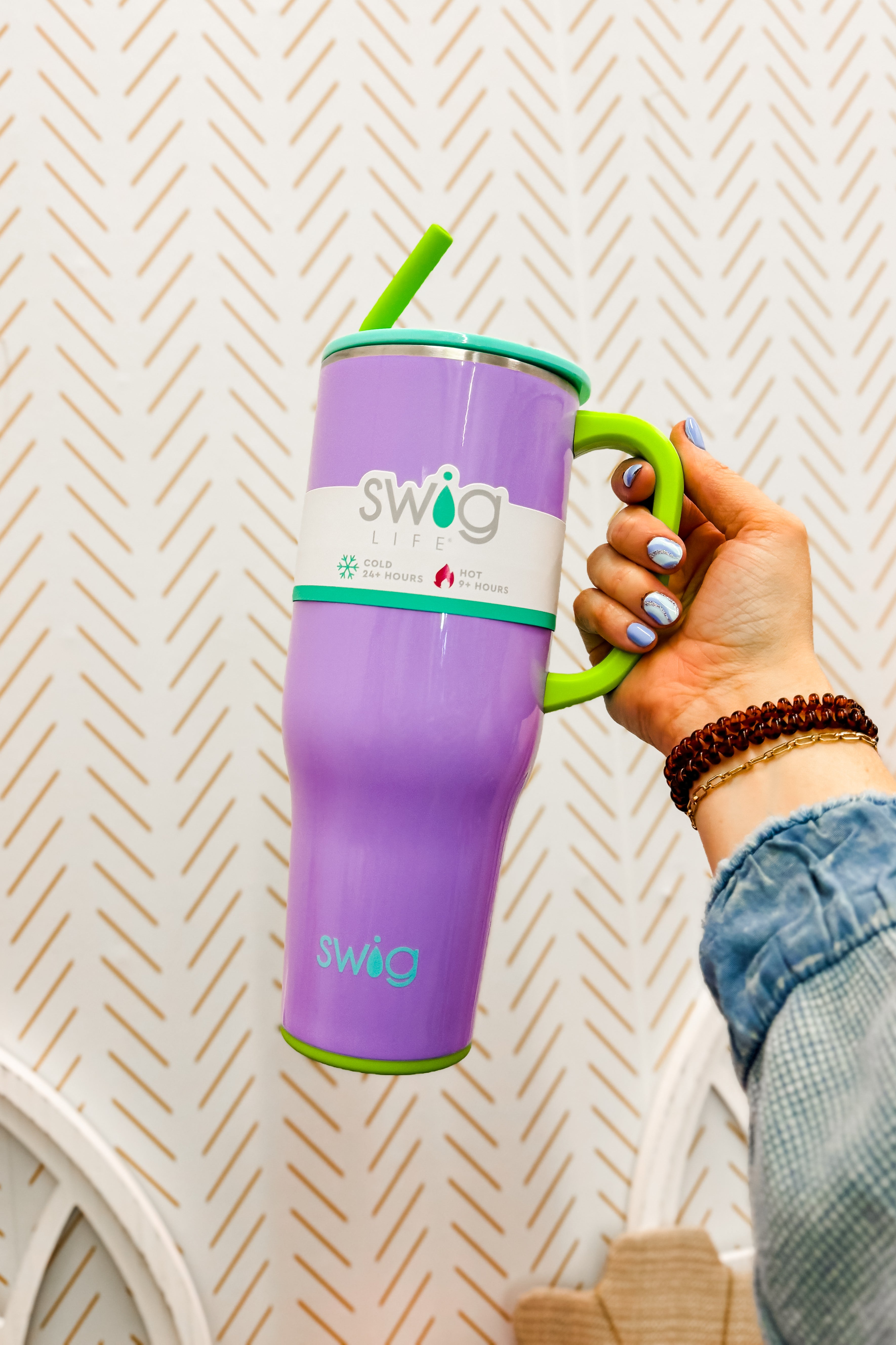 40oz Swig Mega Mug, Ultra Violet