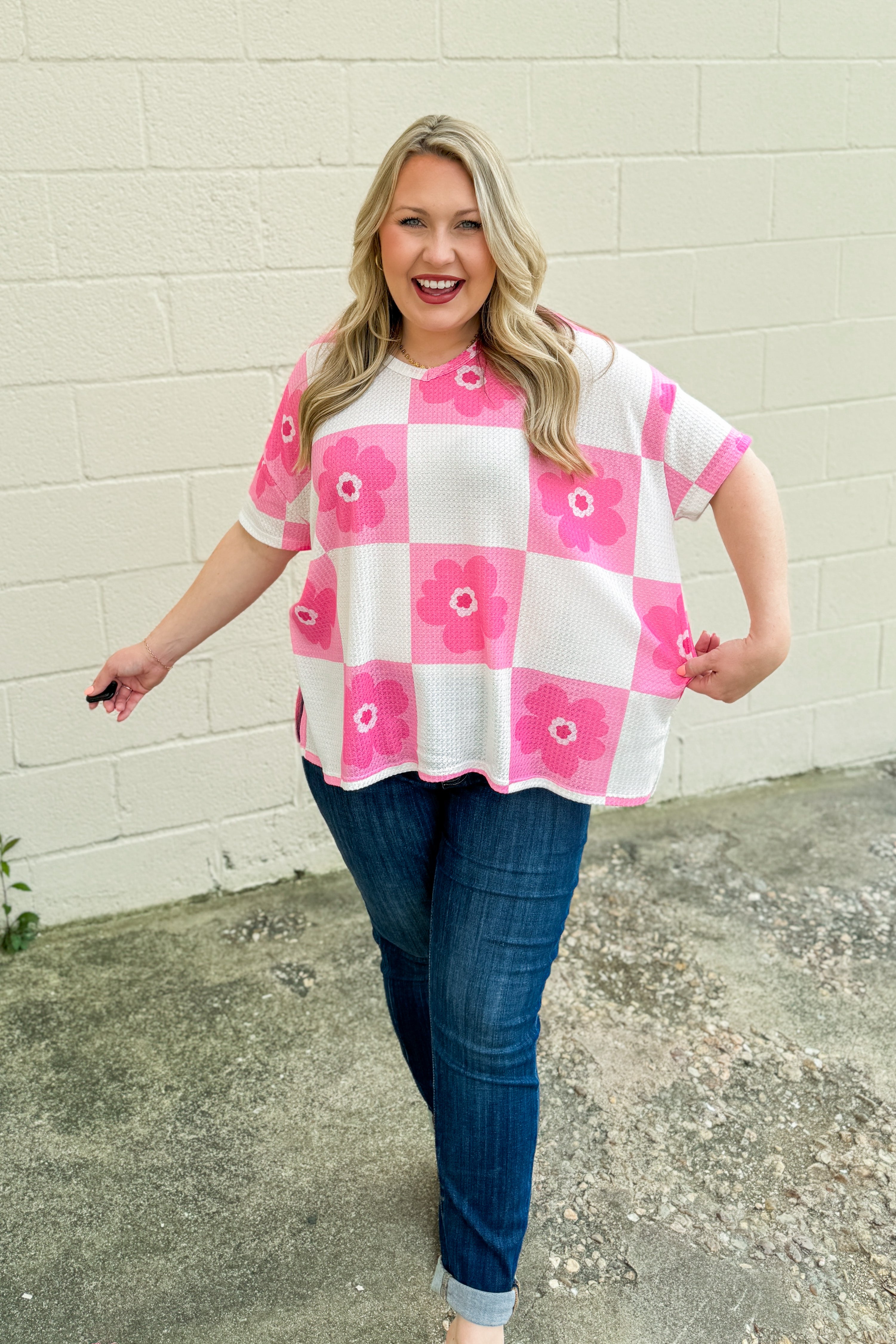 Oops-A-Daisy Checker Top, Pink