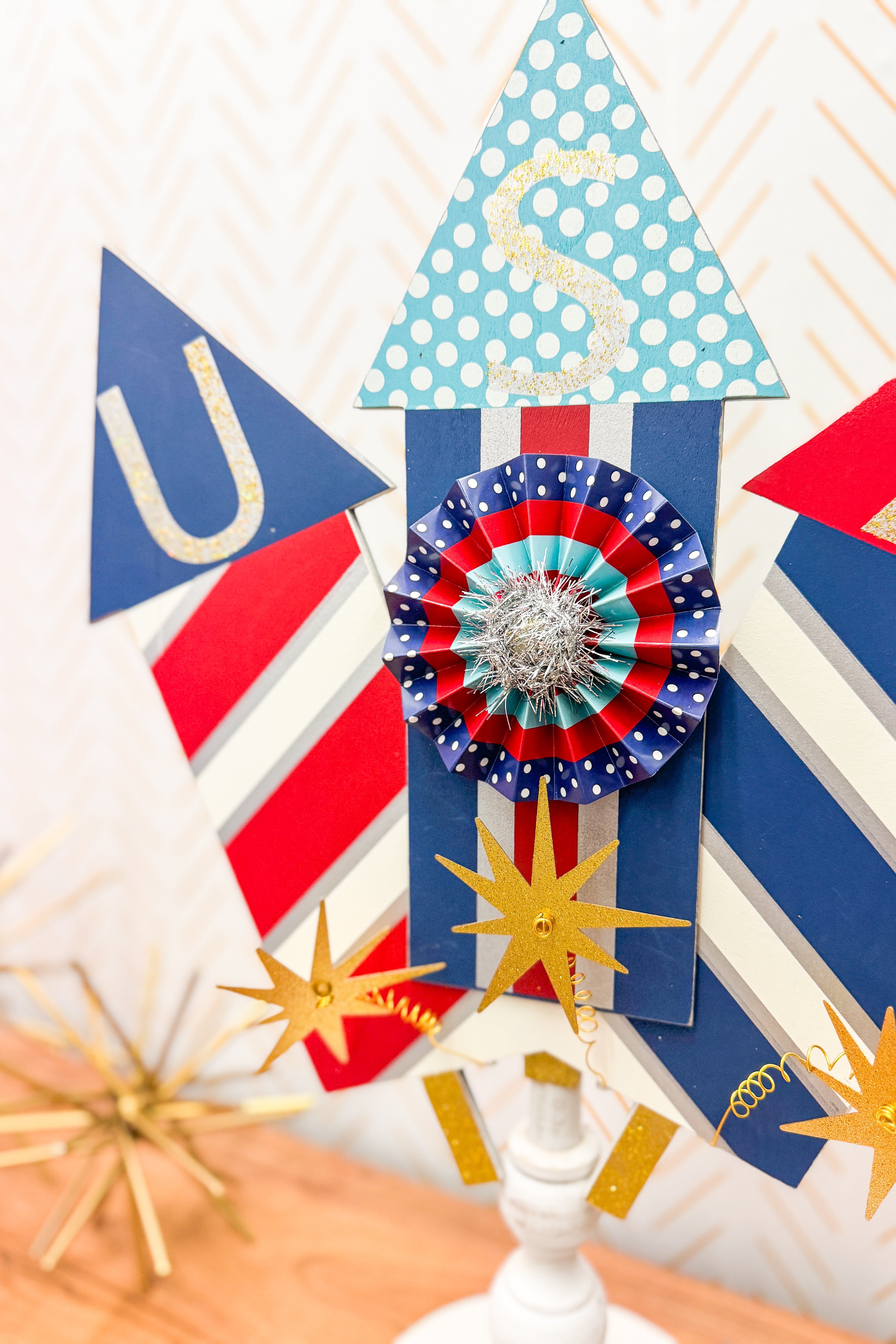 USA Fireworks Topper