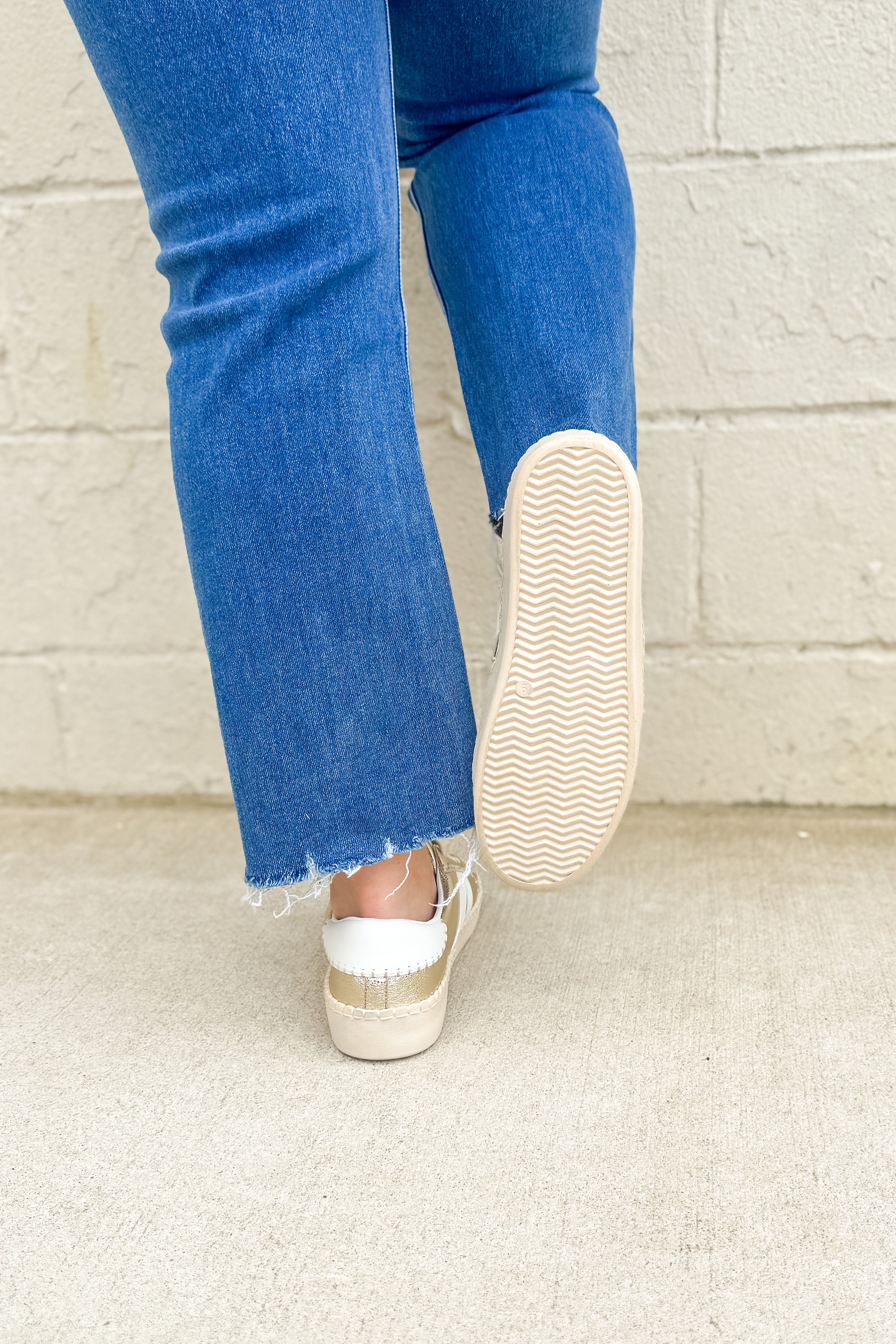 Corkys Friend Zone Sneakers, Gold Crinkle Metallic