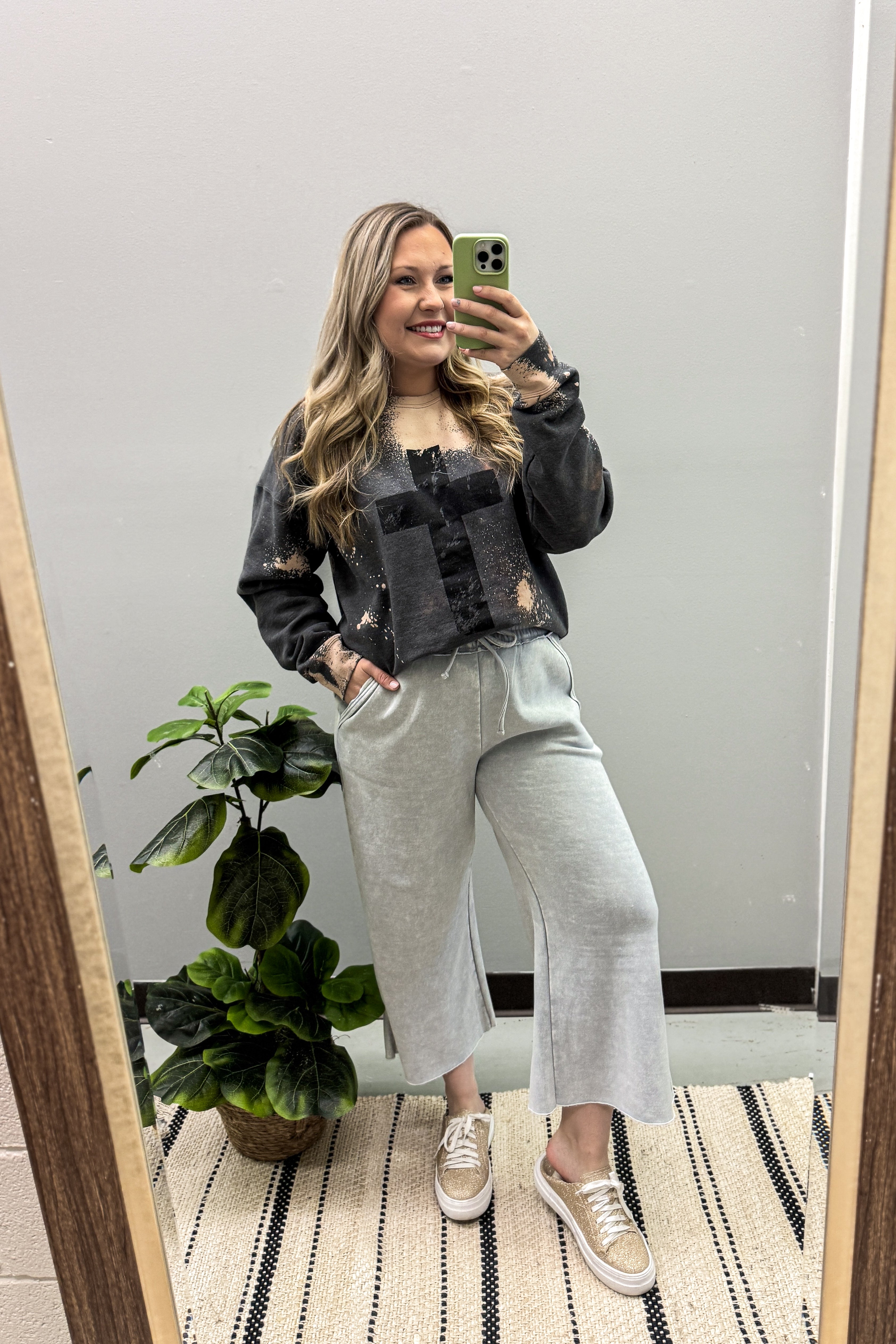 Lola Acid Wash Cropped Sweatpants, Light Grey