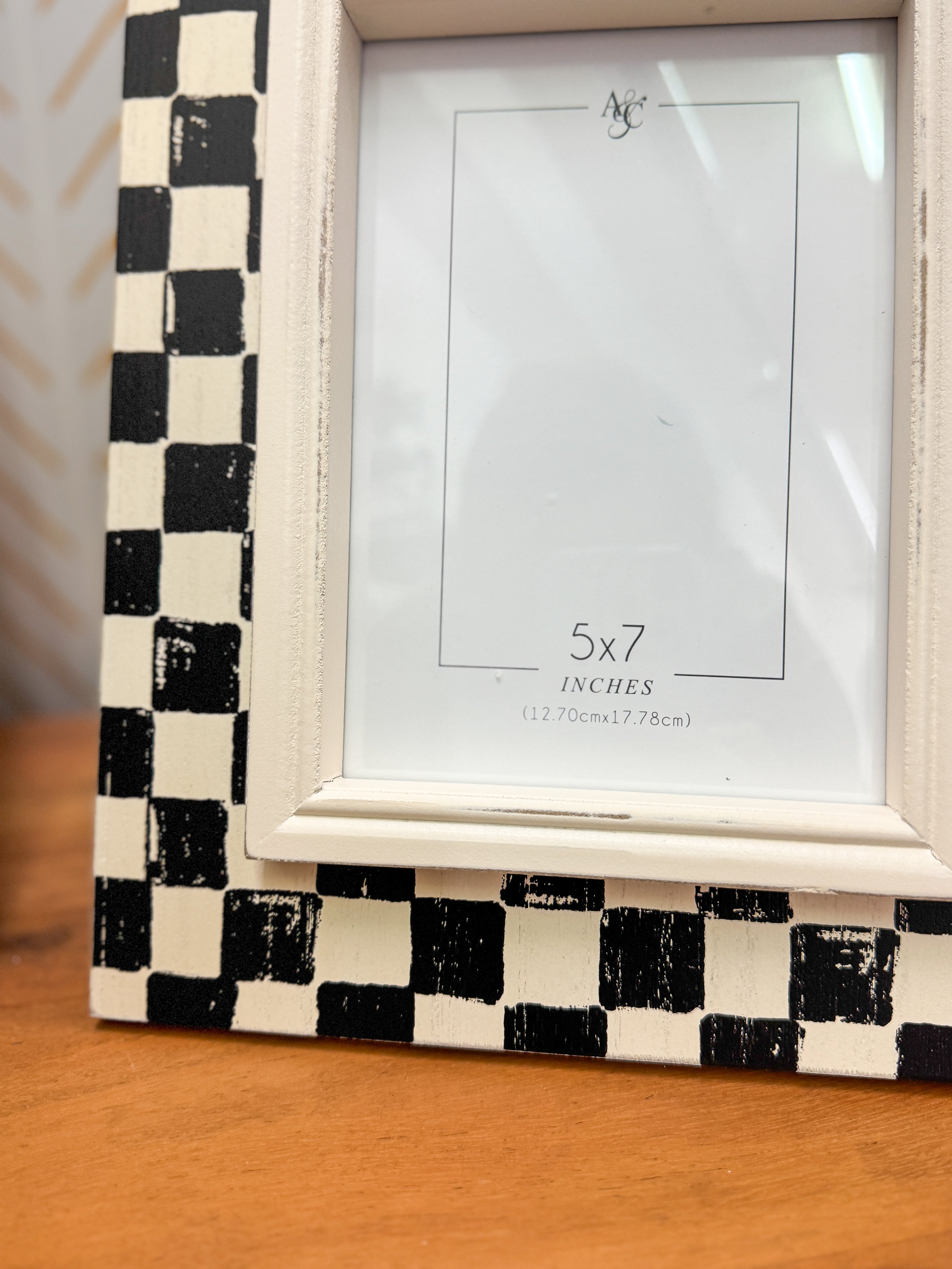 5x7 Checker Photo Frame