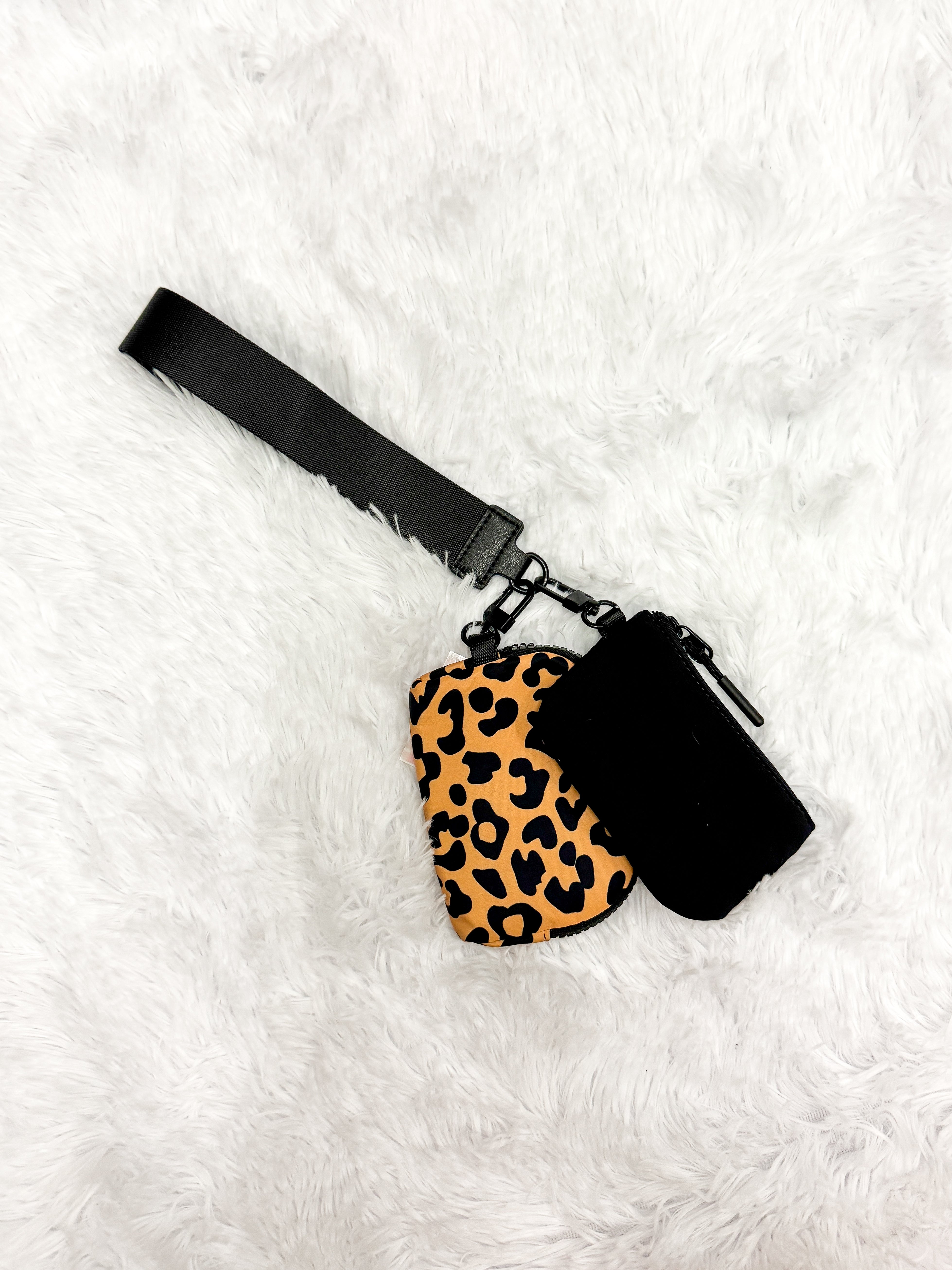 Dual Pouch Wristlet Keychain Wallet, Brown Leopard