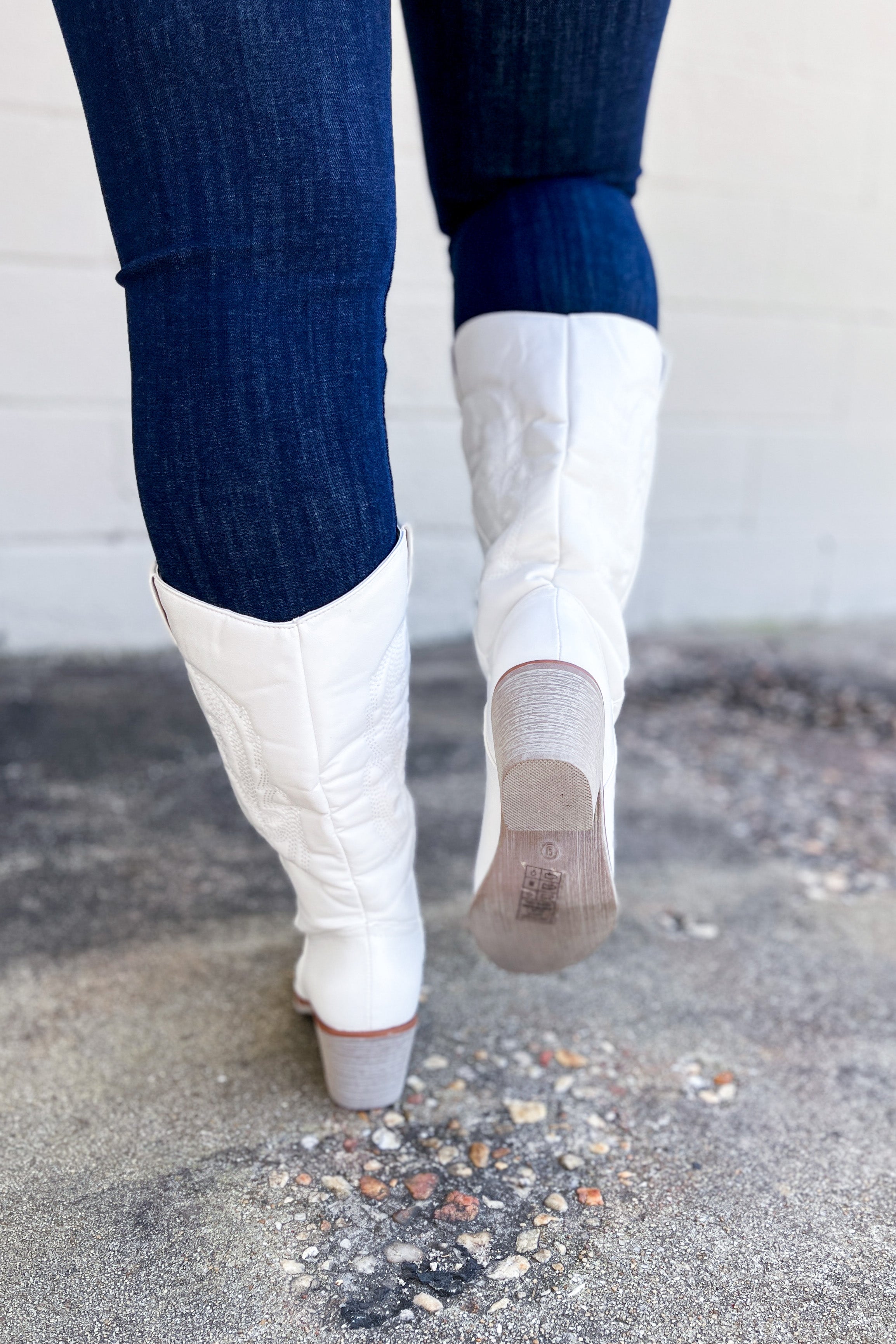 Shania White Cowgirl Boots