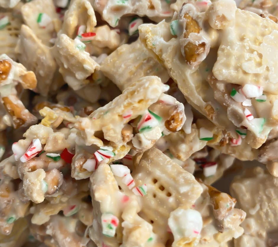 Holiday Peppermint Chunk Nibbles