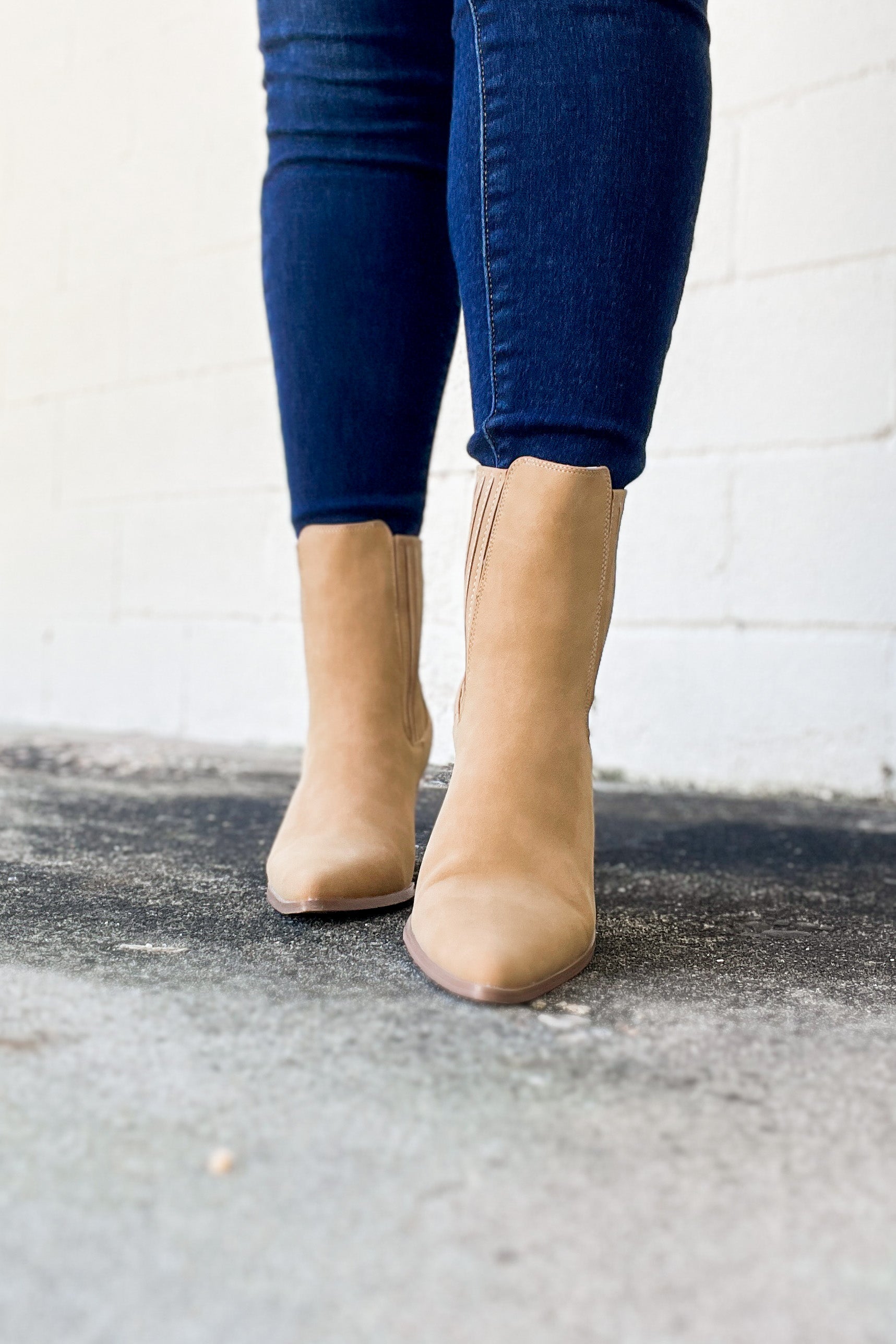 SALE | Vivica Bootie, Camel