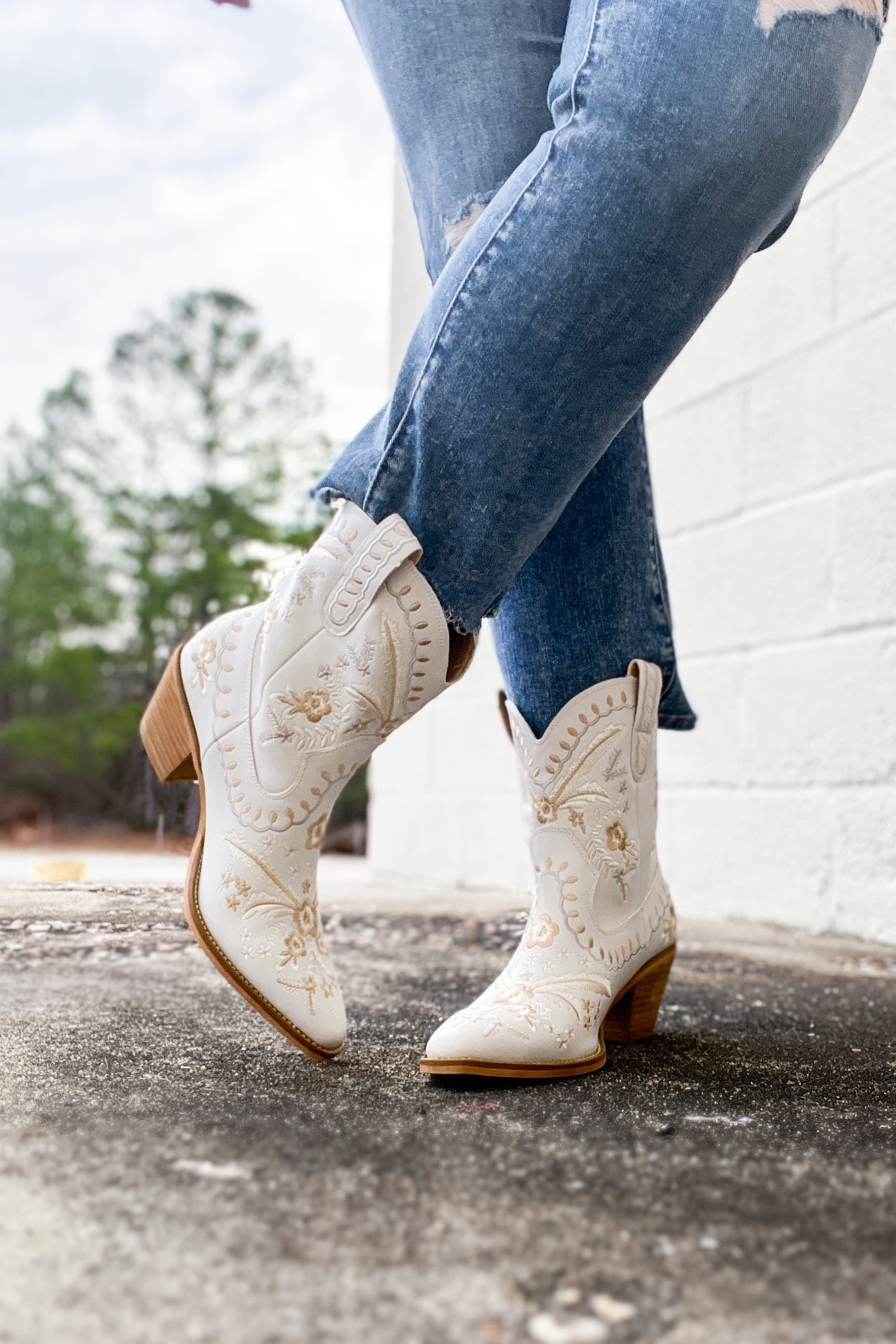 Teagan Floral Embroidered Boot, Ivory