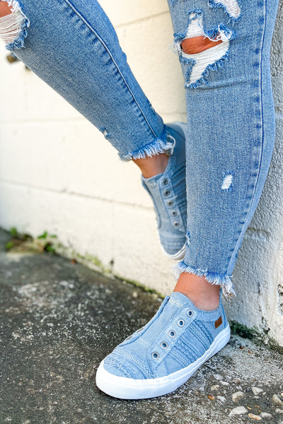 DEAL | Parlane Canvas Sneakers, Sky Blue