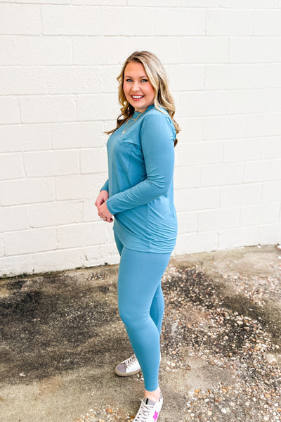 DEAL | Avalon Top and Leggings Set, Teal