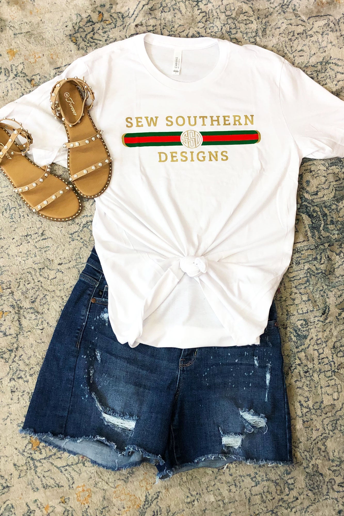 SALE | Dupe Sew Southern Designs Graphic T-shirt